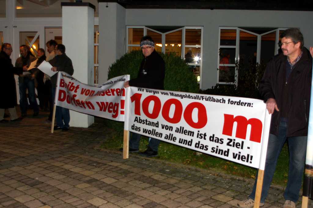 Fotostrecke "Bürgerbeteiligung zum Thema Windkraft in Neuensteins Stadthalle"